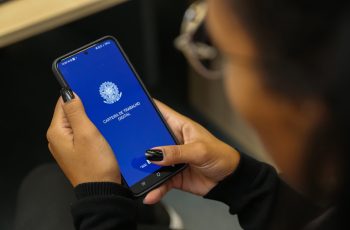 Taxa de desocupação em Minas Gerais atinge 3,8% no quarto trimestre de 2025, o menor nível desde 2012, segundo a Fundação João Pinheiro. 4 Agência Minas Gerais | Minas Gerais atinge menor taxa de desemprego desde 2012