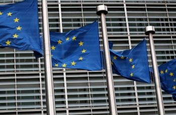 Euro recua e fecha a R$ 5,05 2 Euro: moeda cai nesta quinta; Stoxx 600 fecha em baixa