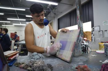 Desemprego em Minas Gerais atinge nível histórico e chega a 3,8% no último trimestre de 2025
