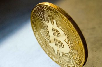 Bitcoin recua 0,41% e é negociado a US$ 64.087,30 neste domingo (14) 1 bitcoin-criptomoedas