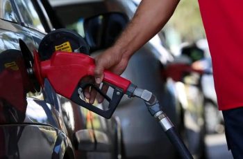 Petróleo sofre impacto com reabertura do Estreito de Ormuz, mas queda nos preços deve ser lenta, dizem especialistas 11 Gasolina vai levar mais tempo para diminuir o valor do que precisou para subir, diz sindicato