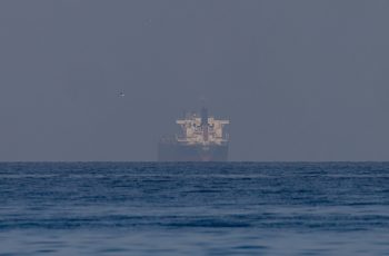 Petróleo Brent encerra em US$ 92 por barril enquanto 100 milhões de barris cruzam o Estreito de Ormuz 2 Palacio Buriti