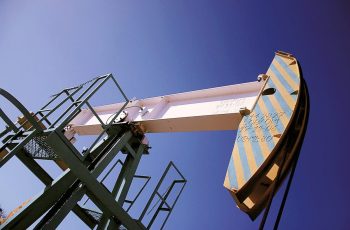Petróleo enfrenta queda de quase 30% na produção no Rio Grande do Norte, impactando a indústria local. 3 Indústria do RN enfrenta desafios e busca recuperação