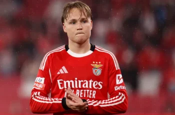 Andreas Schjelderup expressa orgulho em representar a Noruega no Mundial 2026 e fala sobre sua relação com o selecionador Stale Solbakken 2 Schjelderup recua no tempo e lembra convite: "Estaria no Barcelona se..."