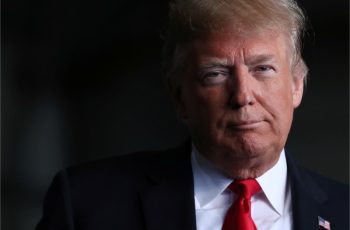 Ibovespa encerra em alta com influências externas e notícias sobre tarifas de alumínio nos EUA 6 Trump assina decreto para ajustar tarifas sobre importações de alumínio