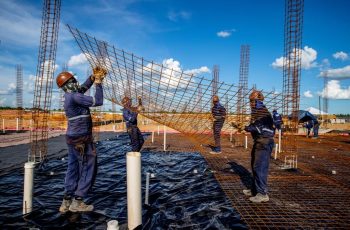 Taxa de desemprego em Mato Grosso cai para 2,2%, segundo IBGE 6 Mato Grosso reduz desemprego de 8,2% para 2,2% no período entre 2019 e 2025