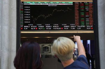Dólar recua 1,09% e fecha a R$ 5,073 após divulgação de CPI abaixo do esperado nos EUA 6 Acompanhe a cotação do dólar e a Bolsa nesta terça (14) - 14/07/2026 - Economia