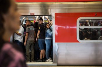 Aproximação da visão sobre a pobreza: 40% dos brasileiros associam à preguiça, segundo Datafolha de 2026 8 40% acham que boa parte da pobreza está ligada à preguiça - 03/07/2026 - Política
