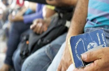 Taxa de desemprego cai para 5,4% no 2º trimestre
