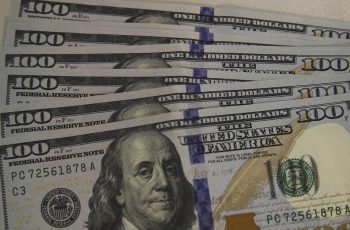 Dólar recua 0,42% e encerra o dia a R$ 5,089 7 Dólar recua para R$ 5,08 e bolsa enfrenta queda consecutiva :: Tribuna do Agreste