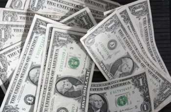 Dólar comercial recua 0,50% e fecha a R$ 5,1227 nesta quinta-feira (9) 9 Dólar fecha em queda e encerra sessão próximo de R$ 5,12 - Times Brasil