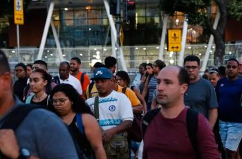 Taxa de desemprego no Brasil atinge 6,1% no 1º trimestre, segundo IBGE 7 Desemprego sobe para 6,1%, mas registra menor taxa para o 1º trimestre desde 2012