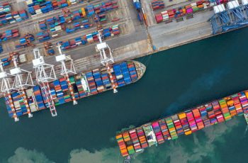 Superávit da balança comercial do Brasil deve alcançar US$ 90 bilhões em 2026, segundo MDIC 1 Superávit da balança comercial do Brasil pode atingir US$ 90 bilhões em 2026, projeta MDIC