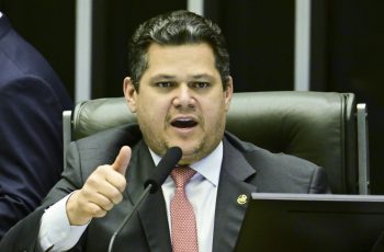 Câmara dos Deputados aprova MP que destina R$ 10 bilhões para subsidiar preço do diesel em meio a conflitos no Irã 7 Congresso prorroga subsídio ao diesel por 60 dias