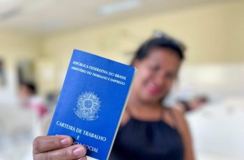 Taxa de desemprego no Brasil atinge 5,4% no segundo trimestre de 2026, o menor índice da série histórica, segundo o IBGE 10 Brasil registra taxa de desemprego de 5,4% e renda média dos trabalhadores chega a R$ 3.738, diz IBGE -