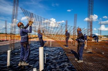 Taxa de desemprego em Mato Grosso cai de 8,2% para 2,2%, segundo IBGE 4 Imagem: EMPREGO Em seis anos, Mato Grosso reduz desemprego de 8,2% para 2,2% e alcança menor taxa do país