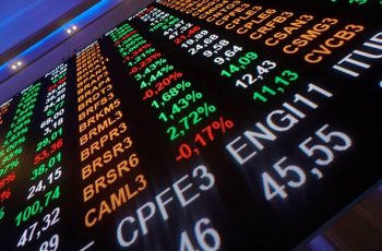 Dólar recua e encerra a quarta-feira a R$ 5,051; Ibovespa avança 2,44% com resultados positivos da Vale e WEG 9 Mercado financeiro reage positivamente com queda do dólar e valorização da Bolsa