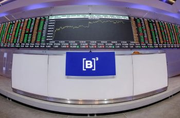 Ibovespa se sustenta entre 175 mil e 178 mil pontos com entrada de capital externo em julho 11 Com ‘respiro’ técnico e de olho em dados, fluxo estrangeiro dá sinal de retomada na B3