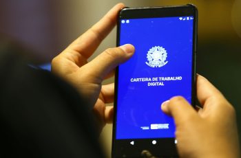 Taxa de desemprego no Brasil cai para 5,4% no segundo trimestre de 2026, o menor nível da série histórica, segundo IBGE 5 Marcelo Camargo/Agência Brasil