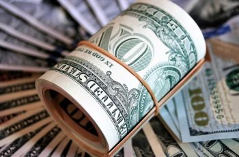 Dólar comercial encerra em R$ 5,08, com queda de 0,16% na abertura desta sexta-feira 5 Dólar hoje cai para R$ 5,06 na última sessão de julho