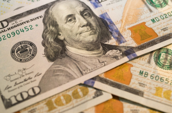 Dólar fecha em queda e encerra esta quinta-feira (30) cotado a R$ 5,06