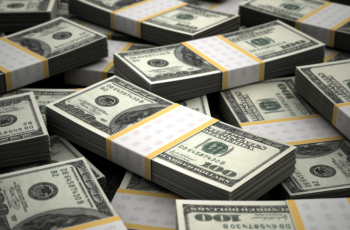 Dólar fecha em alta de 0,90%, cotado a R$ 5,21 5 Foto: CanvaPro/Dólar