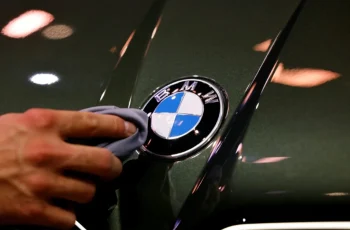 BMW Planeja Cortar 8.000 Empregos até 2027 com Programa de Demissão Voluntária para Funcionários na Alemanha 1 BMW aims to cut 8,000 jobs by end 2027: company source