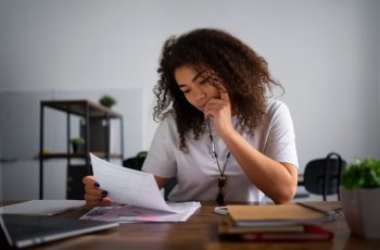 Taxa de desemprego entre jovens em São Paulo atinge 10,2% em 2025, a menor desde 2012, segundo IBGE 11 Estado de SP registra menor desemprego e maior renda para os jovens