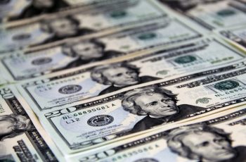 Dólar abre em alta, com expectativa por negociações entre EUA e Irã