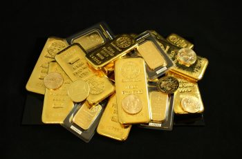 Ouro recua 2,62% e encerra a US$ 4.005,70 por onça-troy 6 Ouro fecha em queda forte com apostas de juros elevados após tensão no Oriente Médio