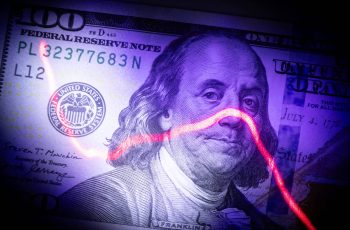 Dólar fecha em alta de 0,90%, a R$ 5,133, pressionado por negociações EUA-Irã e temores de sanções contra Brasil 7 Acompanhe a cotação do dólar e a Bolsa nesta terça (4) - 04/08/2026 - Economia