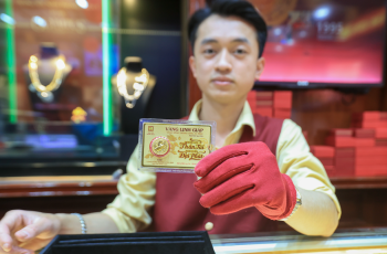 Anéis de ouro recuam para 139,2 milhões de VND por onça, com queda de 1 milhão de VND em relação ao dia anterior. 5 Desperte seus sentidos com uma nova experiência nas Terras Altas Centrais do Vietnã, na Vila Cultural e Turística dos Grupos Étnicos Vietnamitas.