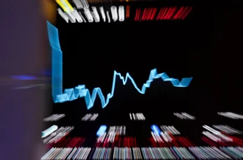 Ibovespa encerra a semana em queda de 0,1%, a 166.900 pontos, acumulando 9 pregões consecutivos de perdas 11 Ibovespa afunda pela 9ª sessão, maior série de perdas em 3 anos