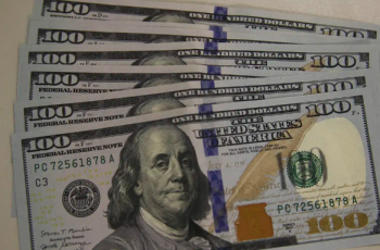 Dólar sobe 0,66% e fecha a R$ 5,1959 no último pregão da semana 1 Dólar sobe 0,66% e fecha a R$ 5,19 nesta sexta-feira