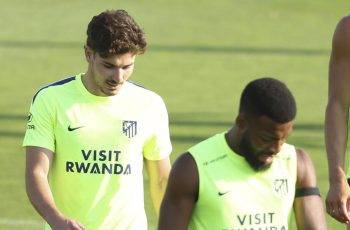 Atlético de Madrid confirma permanência de Julián Álvarez na próxima temporada, diz presidente Cerezo 4 Simeone sobre el 'caso Julián': "Creo que si el dueño del club habló tajantemente de lo que habló, no hay más, está mas que claro"