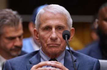 Anthony Fauci Invoca Quinta Emenda em Audiência do Senado e Retorna aos Holofotes Após Pandemia 1 Quem é o médico alvo de Trump por origem da covid e por que ele se calou em depoimento
