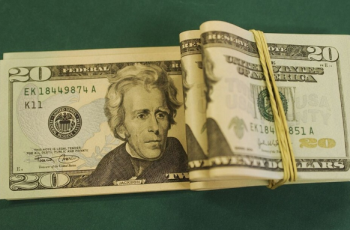 Dólar recua 0,93% e fecha cotado a R$ 5,14 nesta sexta-feira (21) 12 Dólar cai 0,93% e fecha a R$ 5,14; Ibovespa sobe 1,84%
