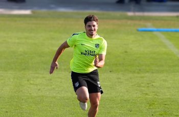 Barça avança em negociação por Julián Álvarez enquanto Atlético mantém posição firme 3 "A 13 de agosto, el fichaje de Julián Álvarez es muy dificil"