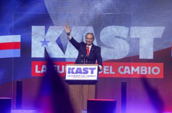 Kast enfrenta queda acentuada na aprovação após aumento de preços de combustíveis provocado pela guerra no Irã 13 The Iran War Is Sinking Chile’s New President