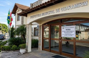 Feriado municipal em Guaramirim no dia 28 de agosto altera funcionamento de serviços e comércio na cidade 5 Feriado confirmado para 28 de agosto muda a rotina de brasileiros com bancos, escolas e repartições públicas fechadas