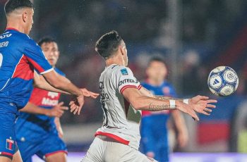 Empate sem gols entre Tigre e Barracas em partida sem grandes emoções 5 Tigre y Barracas jugaron un partido flojísimo y no pasaron del cero :: Olé