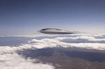 Pentágono lança nova iniciativa para supervisionar drones militares e sistemas autônomos 9 B-21 Raider and F-47 fighter programs ahead of schedule, Air Force says