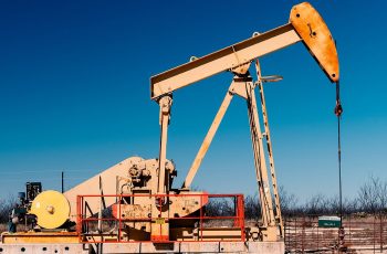 Corte de 84% nas travessias de petroleiros em Ormuz impacta preço do petróleo e inflação global 1 Margem recorde da refinação de petróleo nos EUA supera US$ 100 por barril e ameaça escalar inflação global em meio à crise no estreito de Ormuz