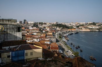 Turismo contribui com 11,8% do PIB em 2025, totalizando 36,2 bilhões de euros, segundo o INE 7 Turismo impulsiona economia portuguesa: 11,8% do PIB em 2025, 36,2 mil milhões de euros
