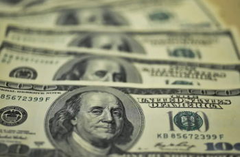 Dólar fecha em alta de 0,40% a R$ 5,2216 enquanto Ibovespa recua 0,27% aos 166.335 pontos 11 Dólar fecha em alta de 0,40% e Ibovespa tem 11ª queda ao recuar 0,27%