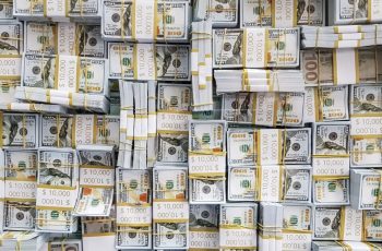 Dólar recua 1% e fecha a R$ 5,142, menor nível em 10 dias 12 Dólar recua a R$5,142 e leva Ibovespa a fechar em alta