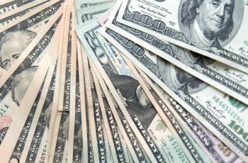 Dólar recua 0,23% e fecha a R$ 5,1414 10 Dólar fecha abaixo dos R$5,15 após oscilar em margens estreitas