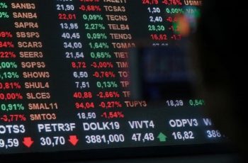 Ibovespa recua 0,19% e fecha a 172.179,93 pontos em dia de viés negativo em Wall Street 3 Ibovespa tem declínio modesto com NY; petrolíferas sobem