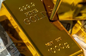 Ouro recua 0,13% e fecha a US$ 4.299,60 por onça-troy 6 Ouro fecha em queda com Ormuz e expectativa de alta de juros