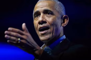 Barack Obama destaca a importância de sacrificar por valores em citação poderosa 5 Barack Obama: Quote of the day by Barack Obama: "If we aren't willing to pay a price for our values, if we aren't willing to…" - a powerful reminder about integrity | World News